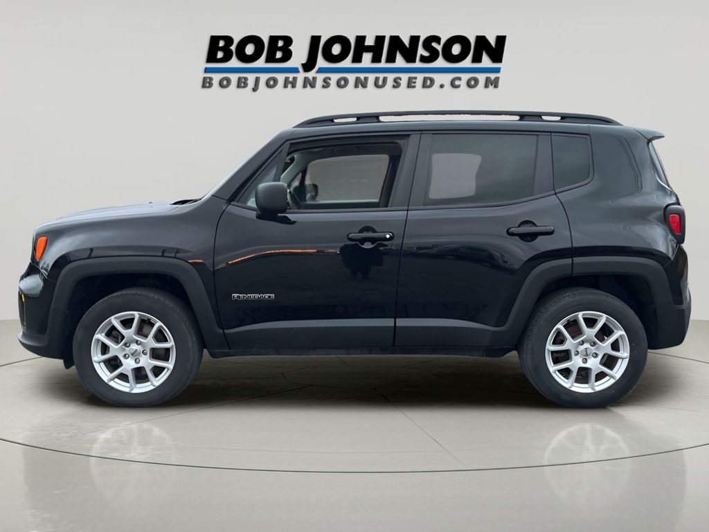 2022 Jeep Renegade Latitude photo 3