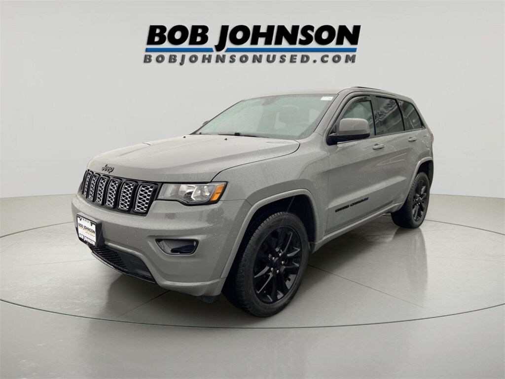 Used 2020 Jeep Grand Cherokee Laredo SUV