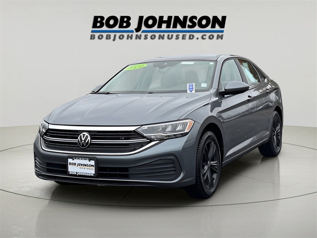 Used 2022 Volkswagen Jetta 1.5T SE Sedan