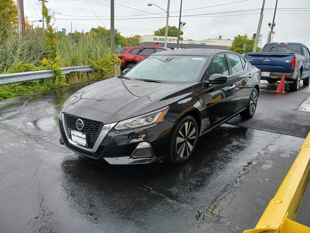 2022 Nissan Altima 2.5 SV photo 3