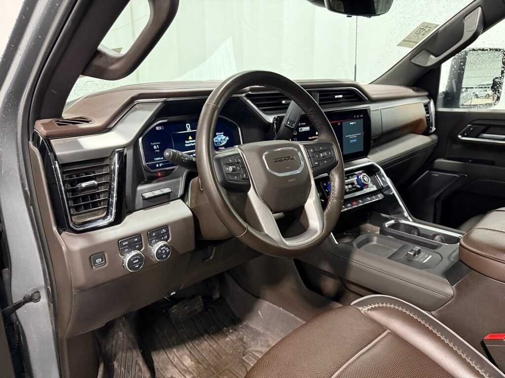 2024 Gmc Sierra 3500 HD Denali photo 2