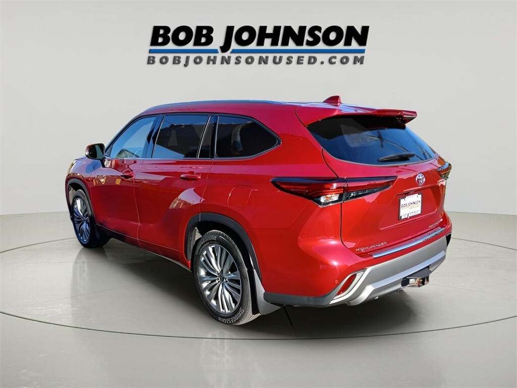 2022 Toyota Highlander Platinum photo 4