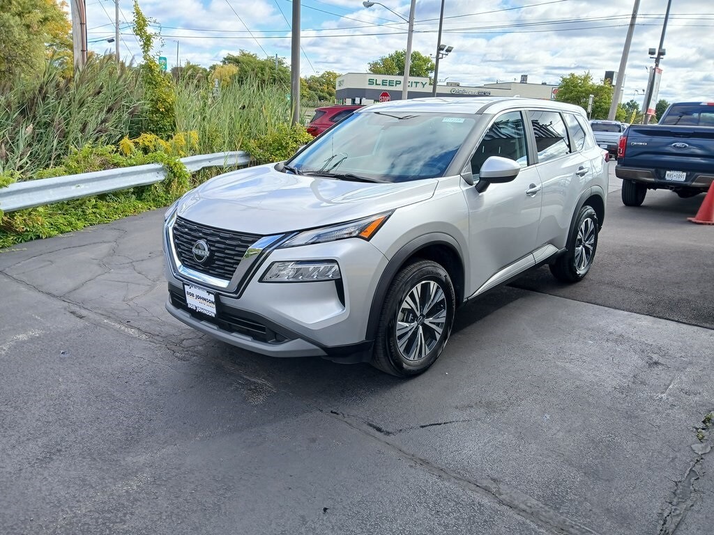 2023 Nissan Rogue SV photo 2