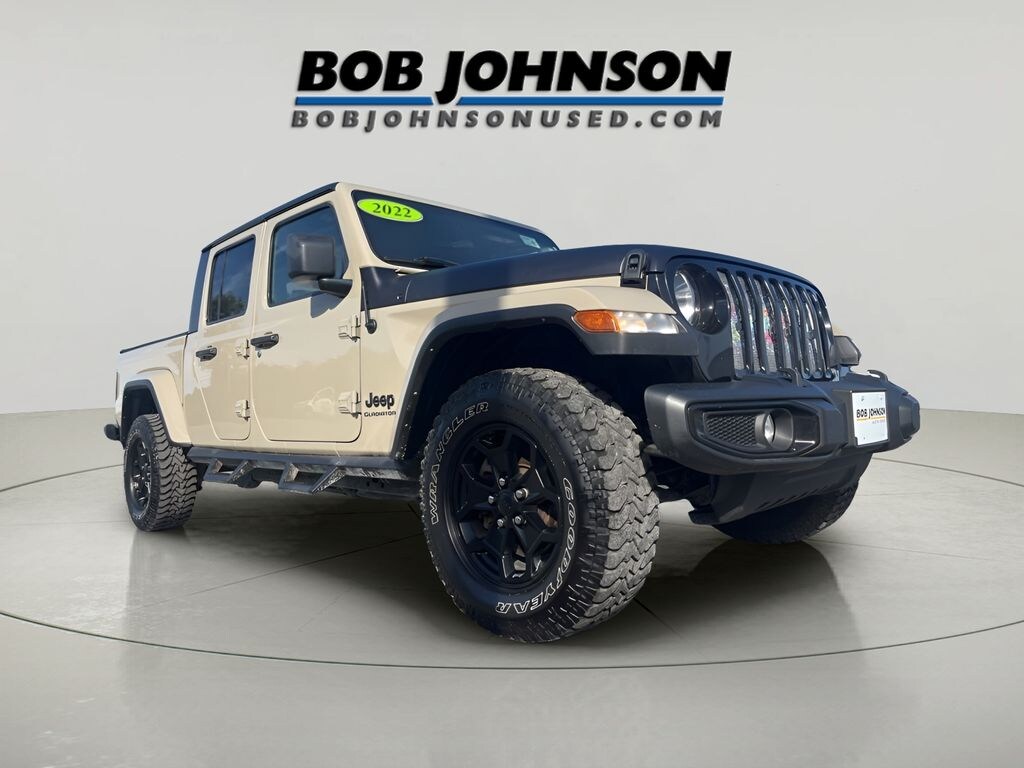 Used 2022 Jeep Gladiator Sport Truck Crew Cab