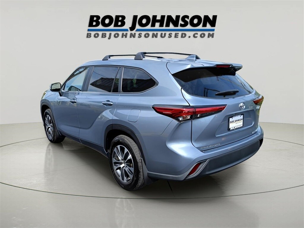 2023 Toyota Highlander XLE photo 4