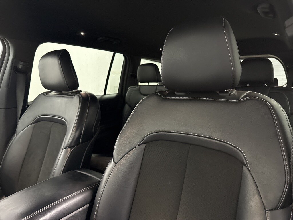 2022 Jeep Grand Cherokee Altitude photo 4