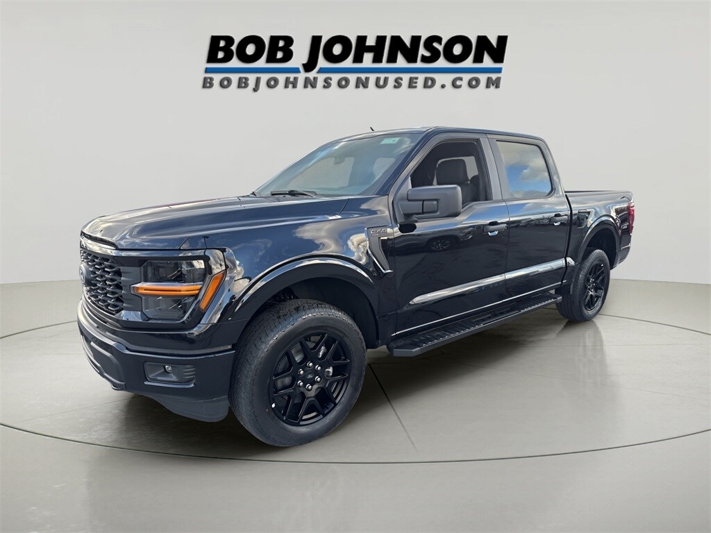 2025 Ford F-150 STX photo 3