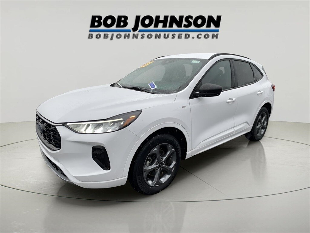 2023 Ford Escape ST-Line photo 3