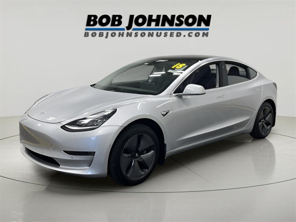 2018 Tesla Model 3 photo 2