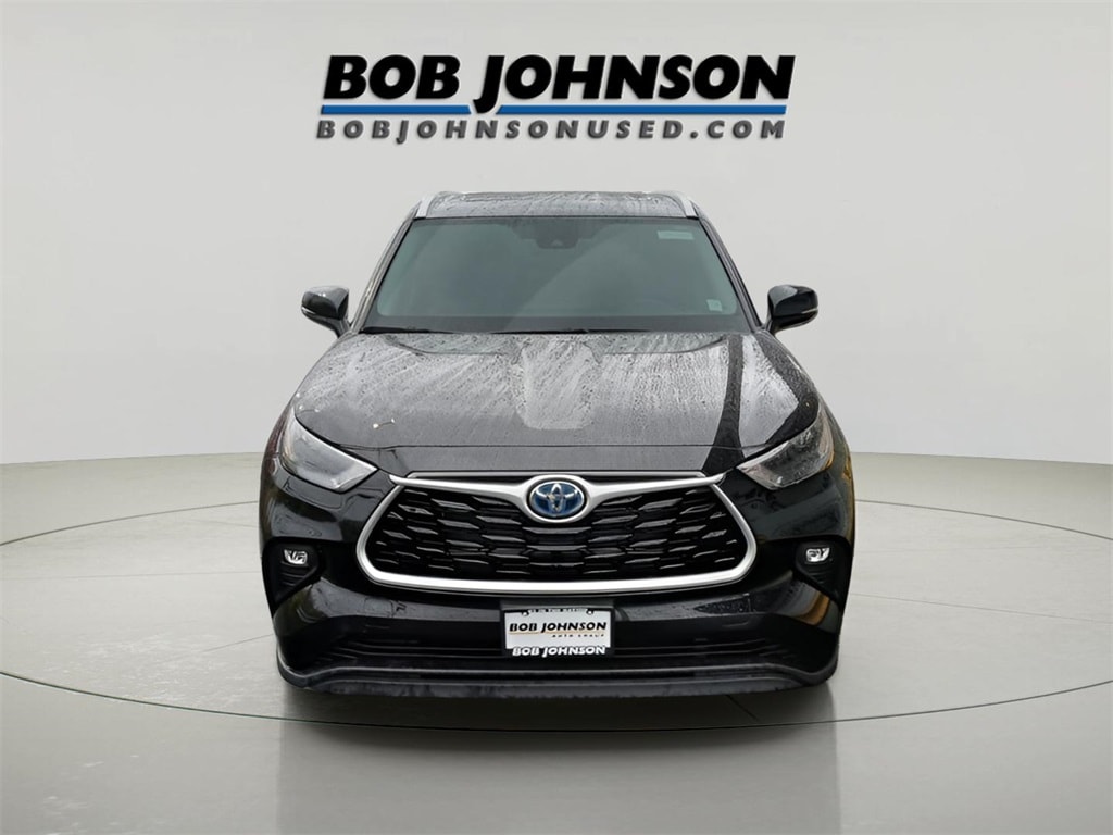 Used 2023 Toyota Highlander Hybrid XLE SUV