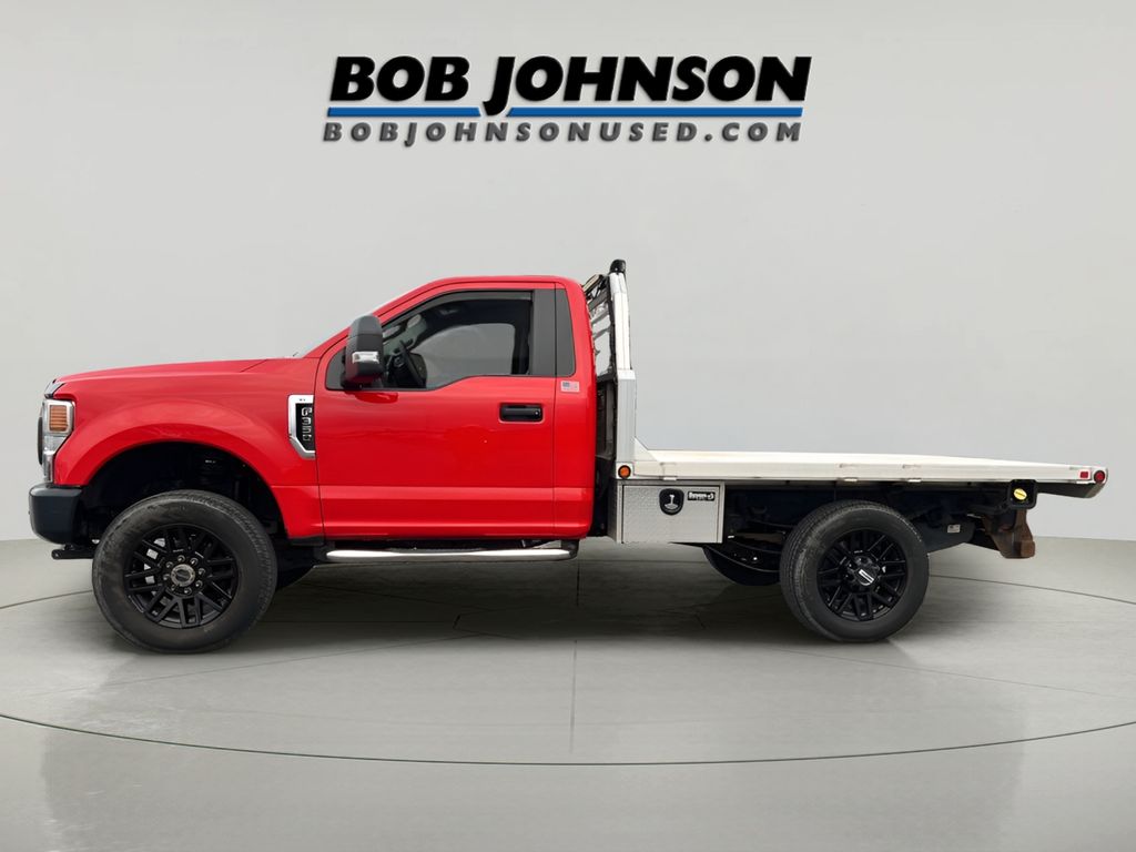 2022 Ford F-350 XL photo 4