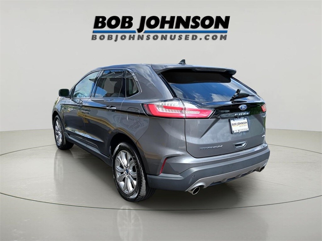 2022 Ford Edge Titanium photo 4