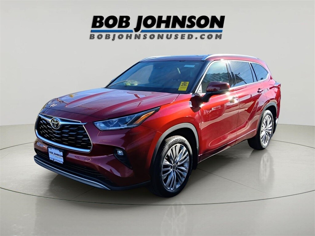 2022 Toyota Highlander Platinum photo 3
