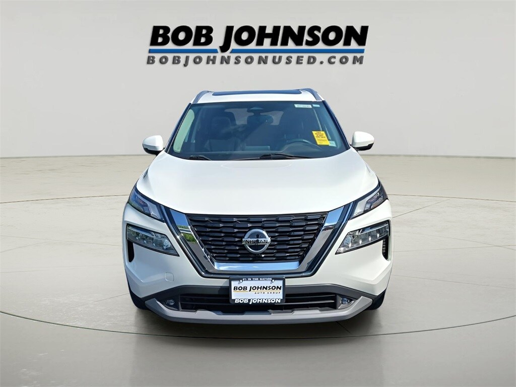 2021 Nissan Rogue SL photo 2