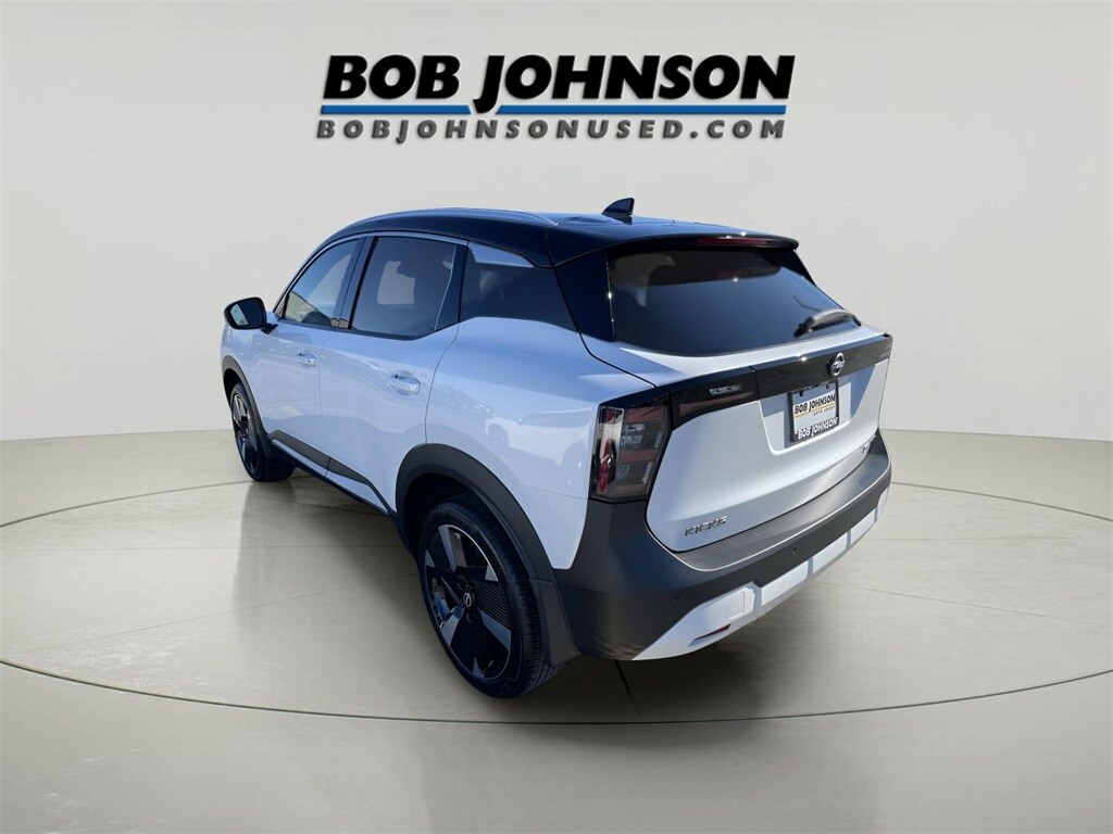 2025 Nissan Kicks SR photo 4