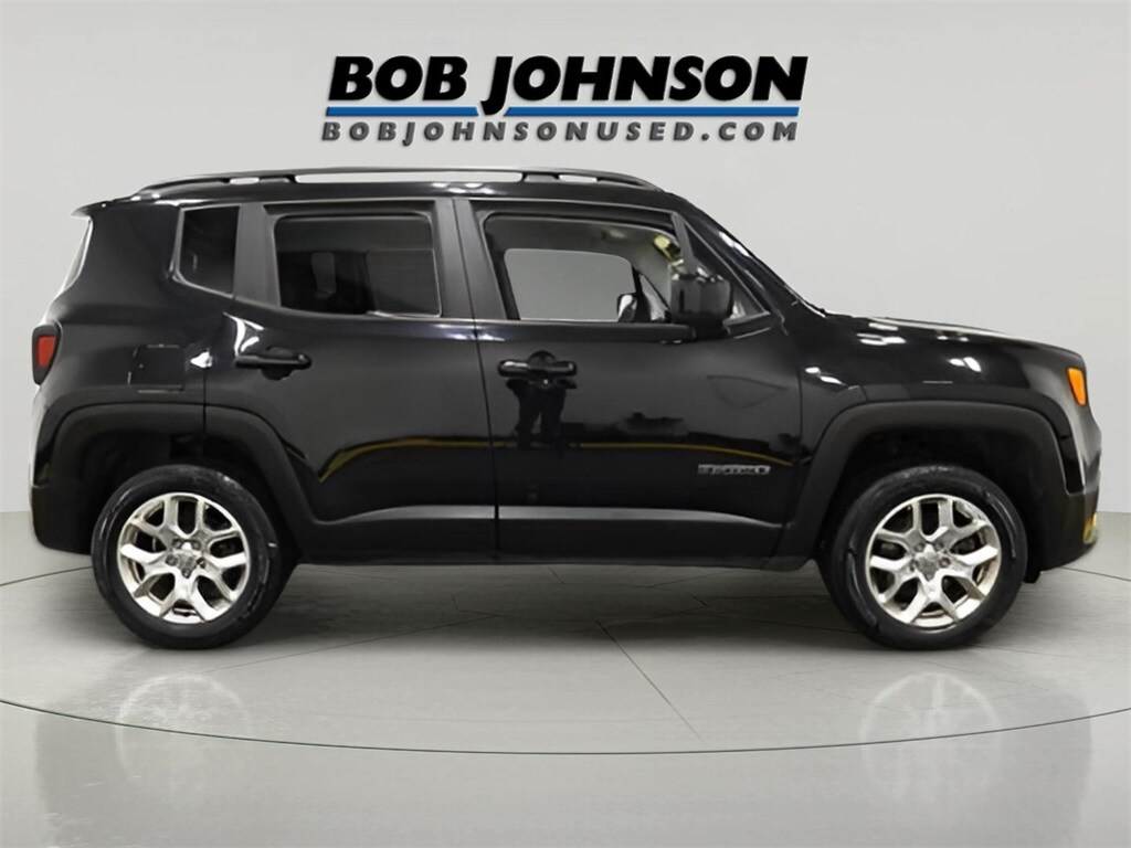 Used 2017 Jeep Renegade Latitude 4x4 SUV