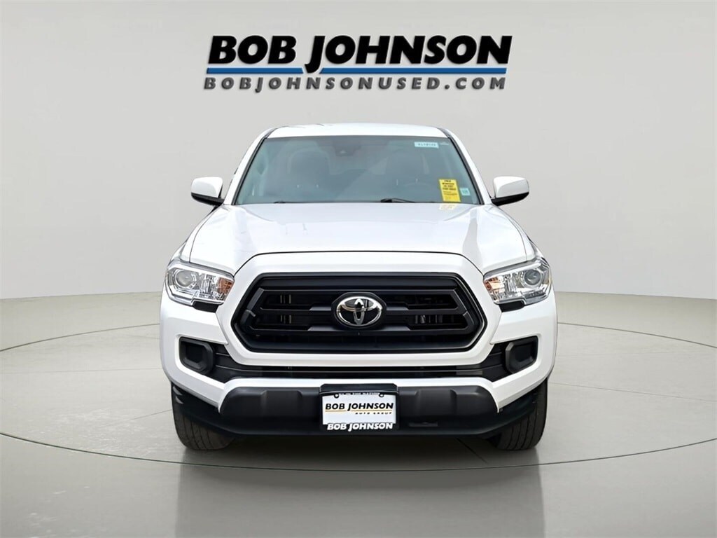 2023 Toyota Tacoma V6 photo 2