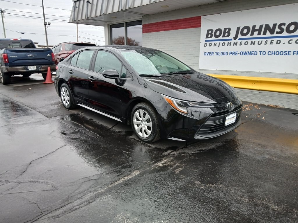 Used 2023 Toyota Corolla LE Sedan