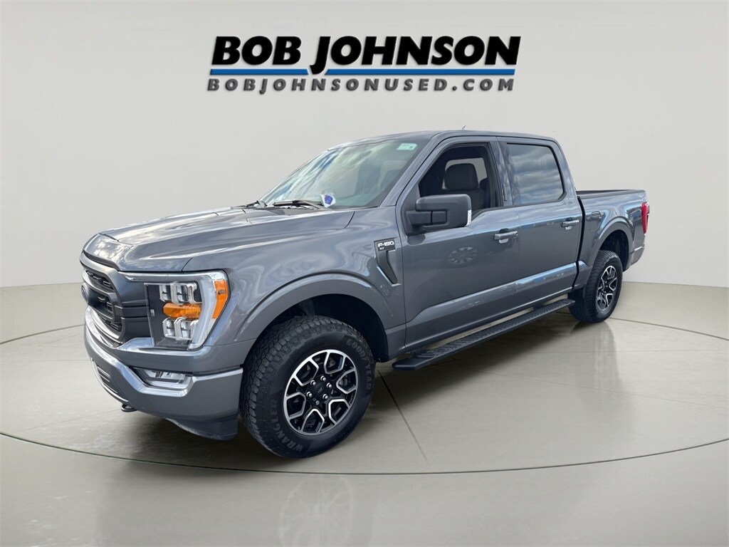 2023 Ford F-150 XLT photo 2