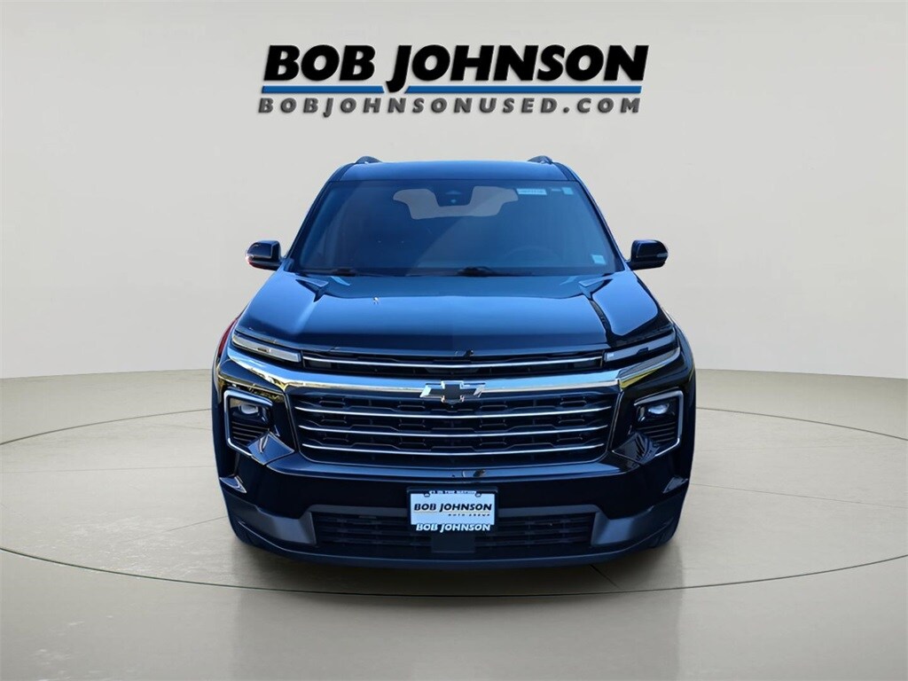 Used 2024 Chevrolet Traverse LT SUV