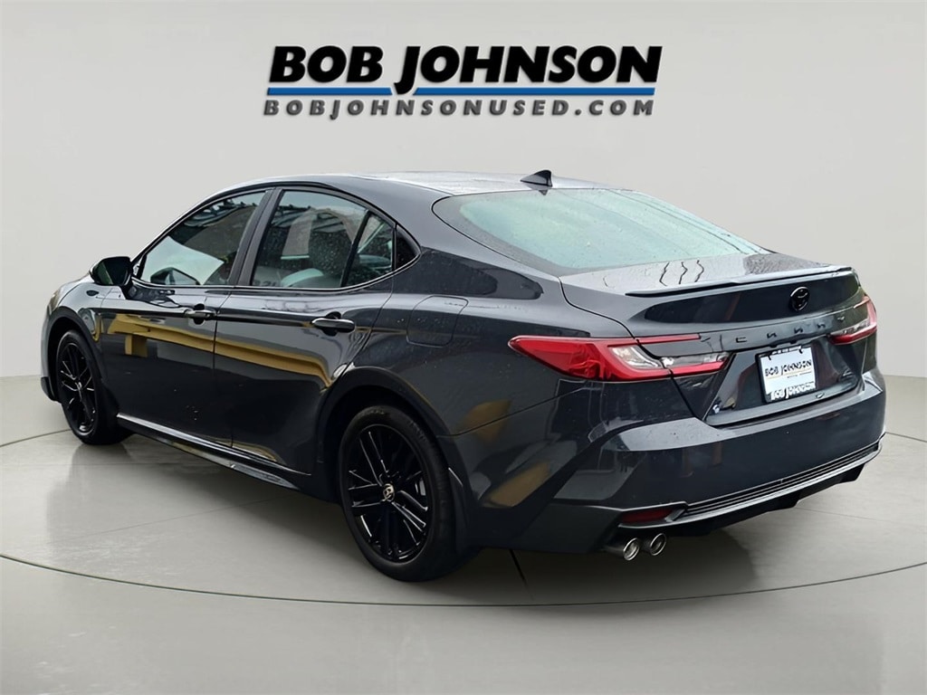 Used 2025 Toyota Camry SE Sedan