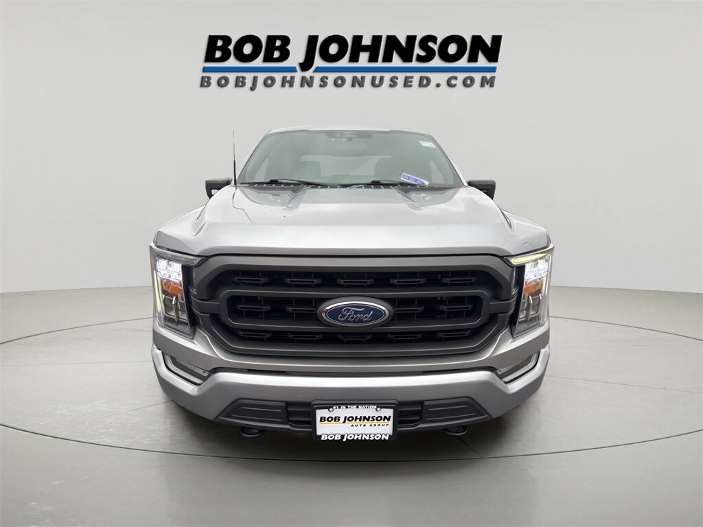 2022 Ford F-150 XLT photo 2