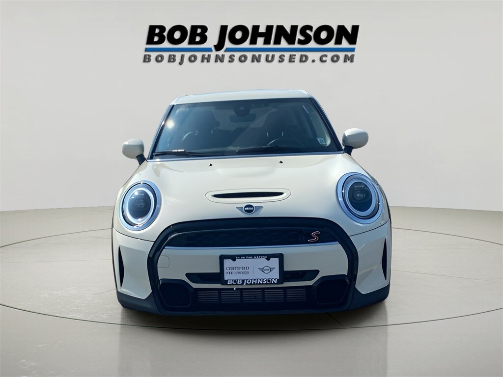 2023 Mini Cooper 4 Door Hardtop S photo 2