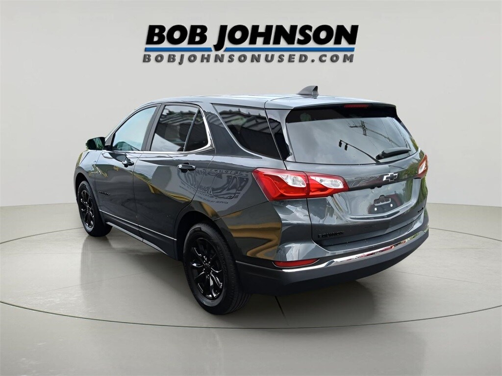2021 Chevrolet Equinox LT photo 3