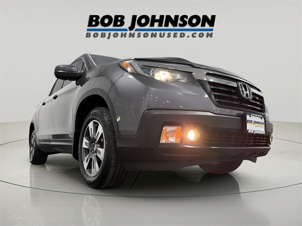 2019 Honda Ridgeline RTL photo 3
