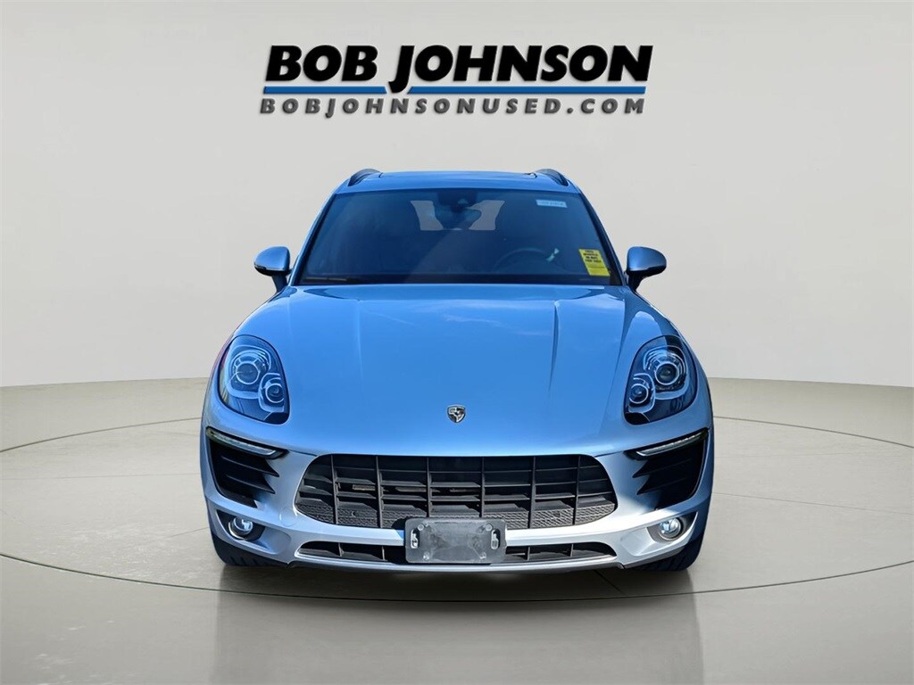 2018 Porsche Macan Base photo 2