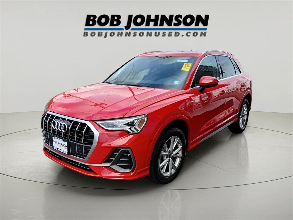 2022 Audi Q3 Premium Plus S line photo 2