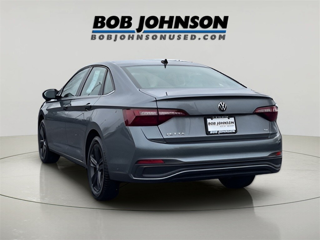 Used 2022 Volkswagen Jetta 1.5T SE Sedan