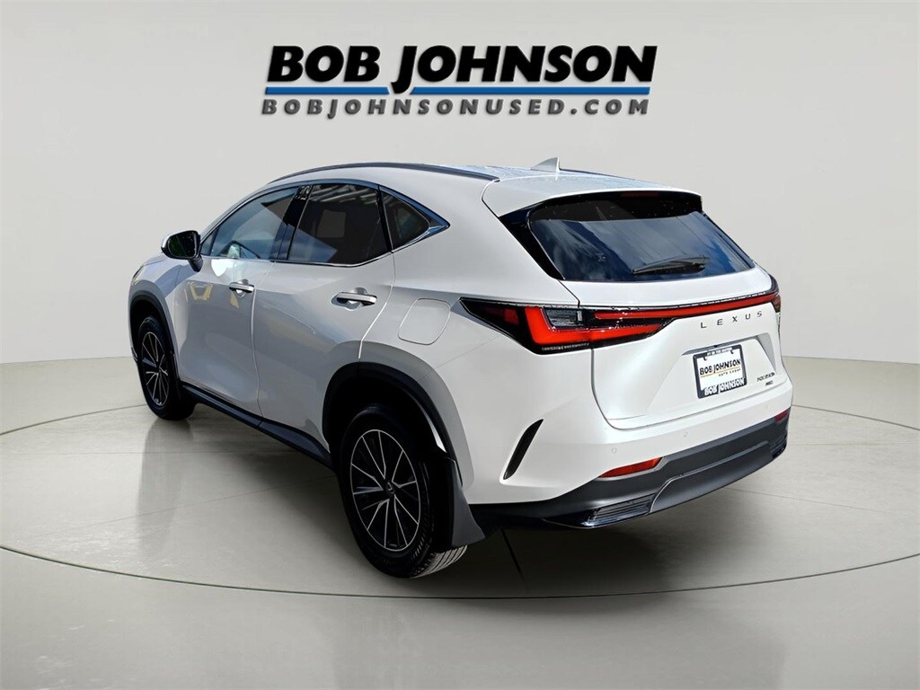 2025 Lexus NX 350h Premium photo 4
