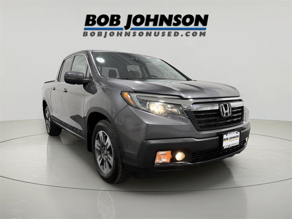 2019 Honda Ridgeline RTL photo 2