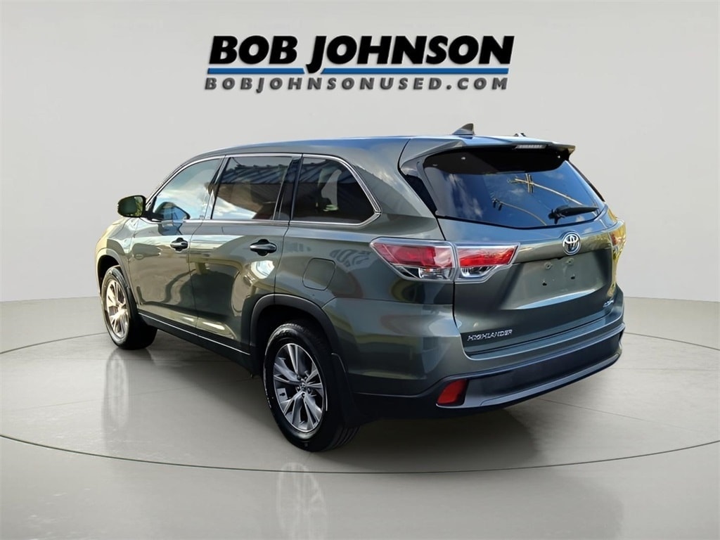 Used 2014 Toyota Highlander LE Plus V6 SUV
