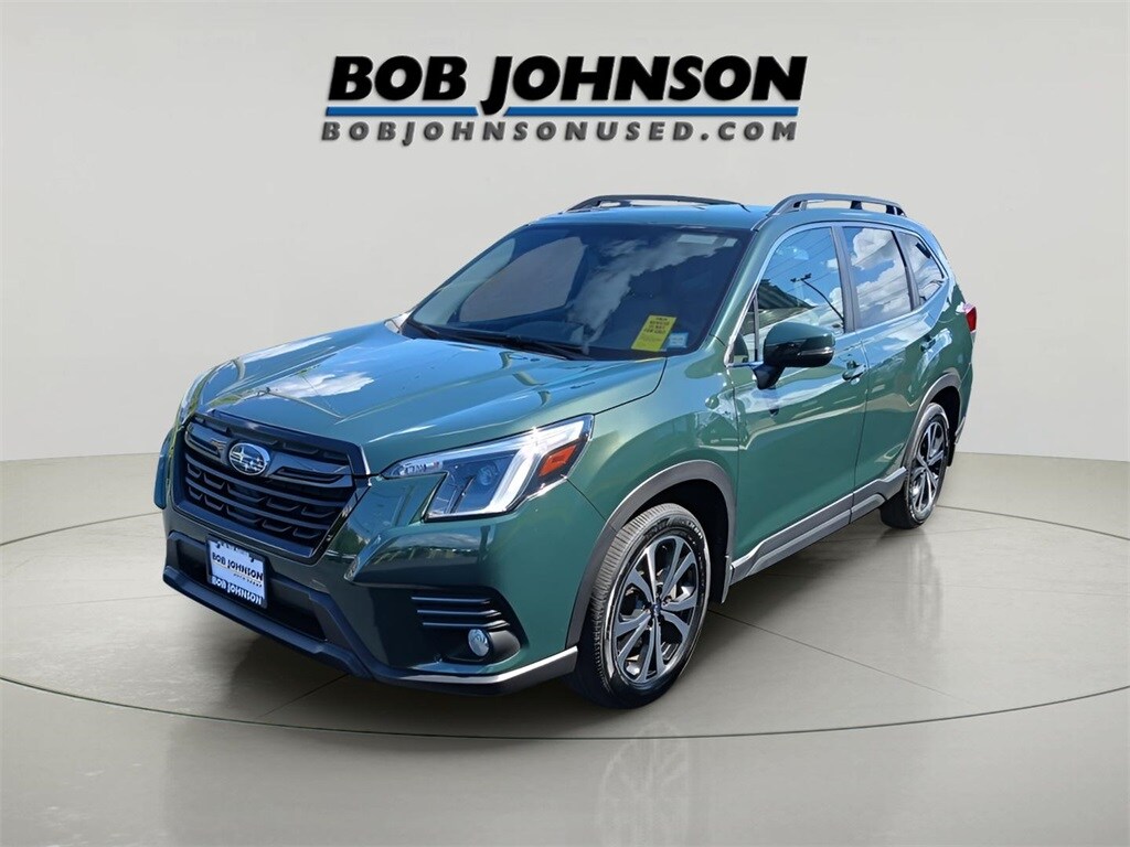 2023 Subaru Forester Limited photo 3