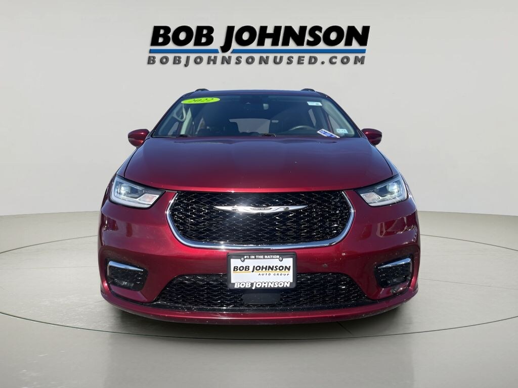 Used 2022 Chrysler Pacifica Touring L Van Passenger Van