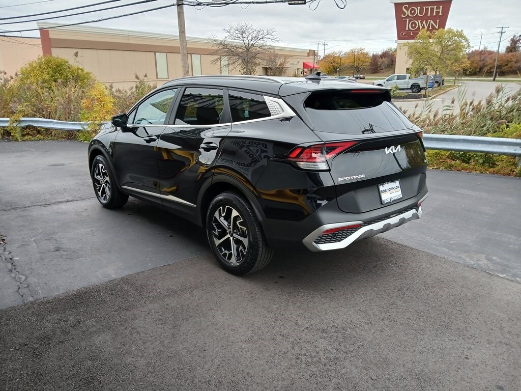 Used 2023 Kia Sportage EX SUV