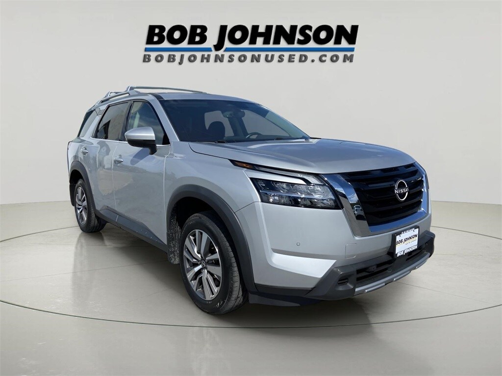 Used 2023 Nissan Pathfinder SL SUV