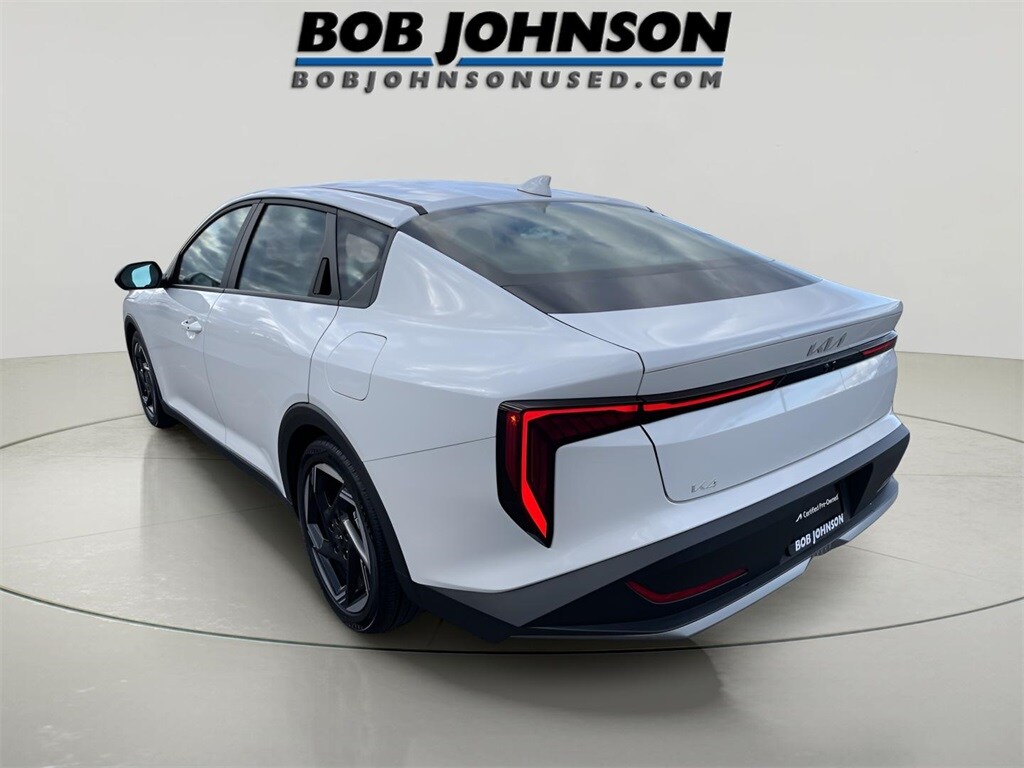 2025 Kia K4 EX photo 4
