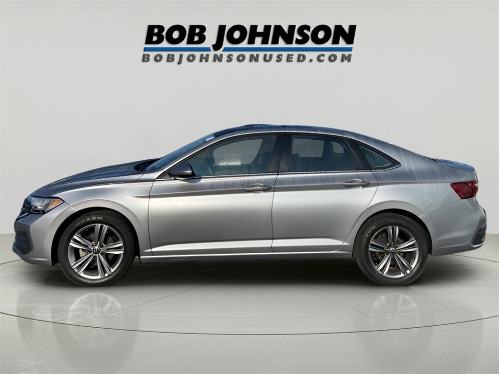 Certified 2023 Volkswagen Jetta 1.5T SE Sedan