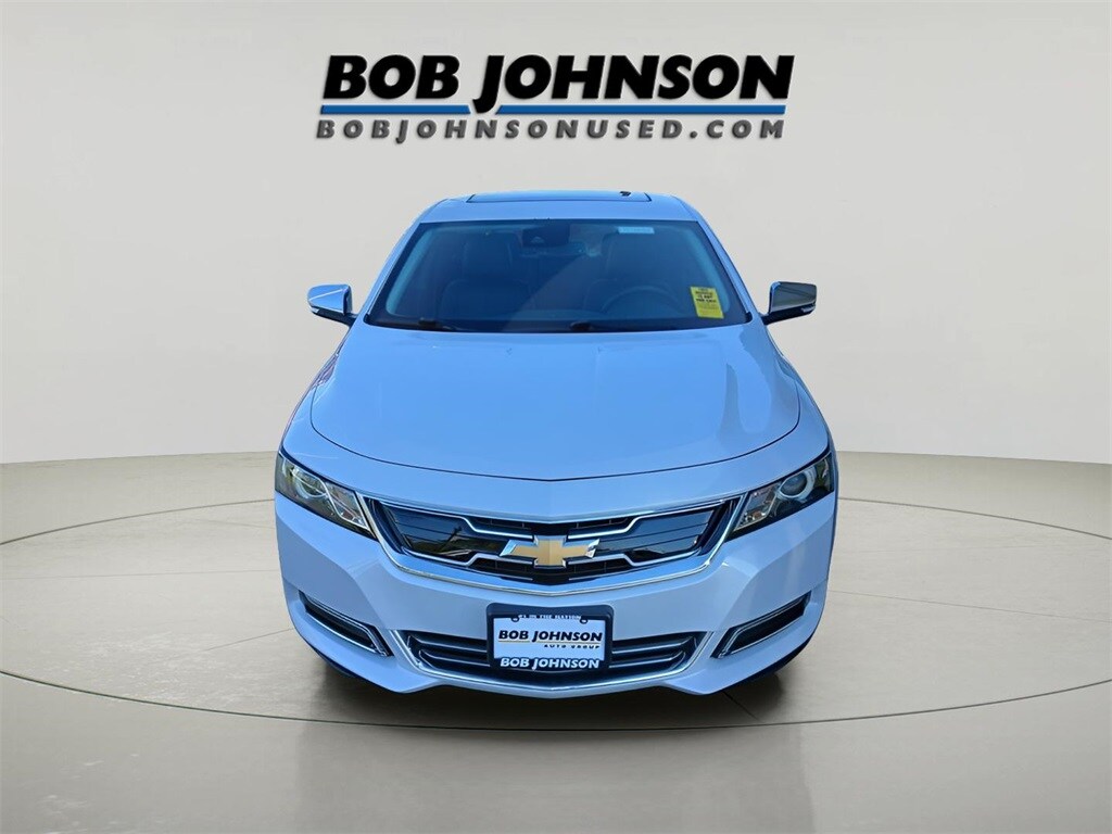 2019 Chevrolet Impala Premier photo 2