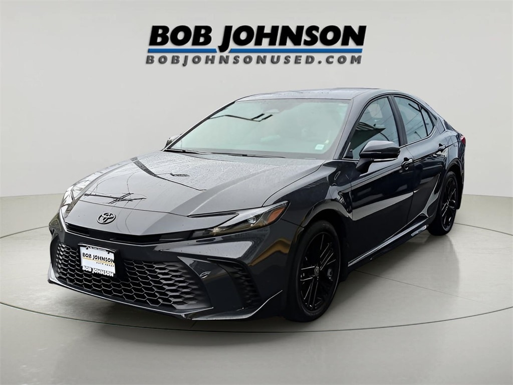 Used 2025 Toyota Camry SE Sedan