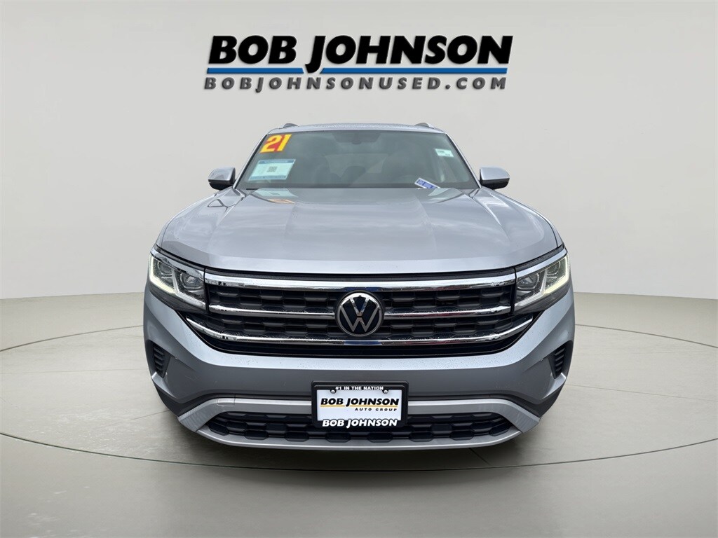 2021 Volkswagen Atlas Cross Sport photo 2