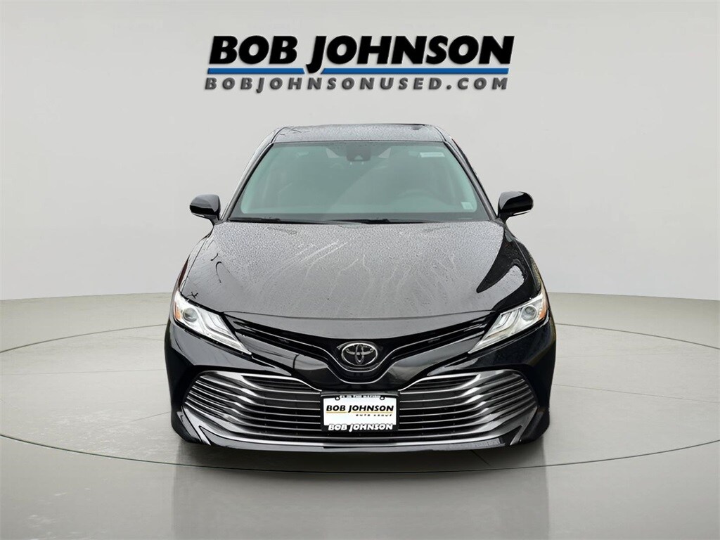 Used 2020 Toyota Camry XLE Sedan