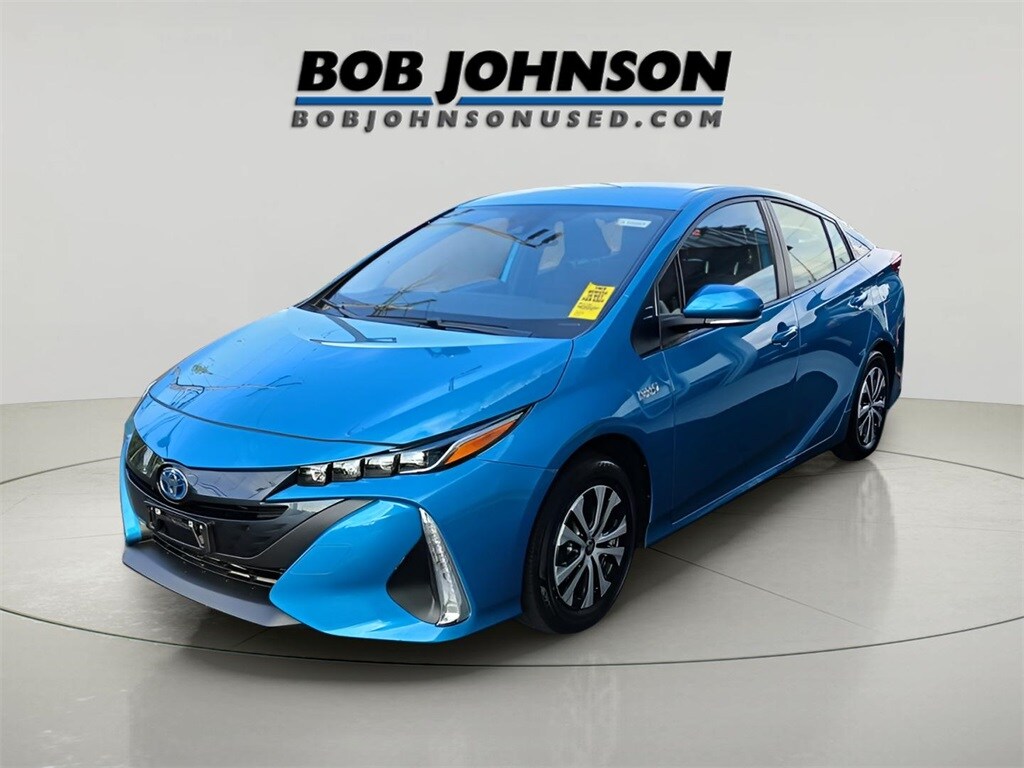2022 Toyota Prius Prime LE photo 3