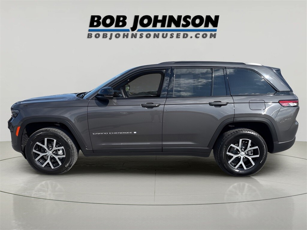 2024 Jeep Grand Cherokee Limited photo 3