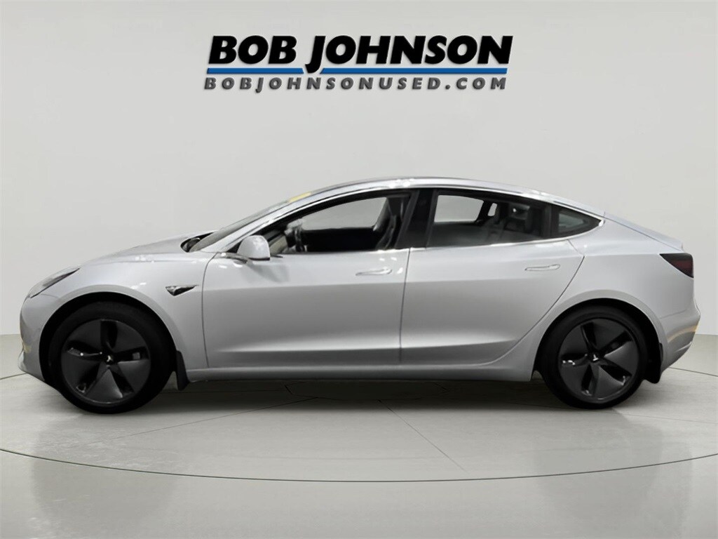 2018 Tesla Model 3 photo 3