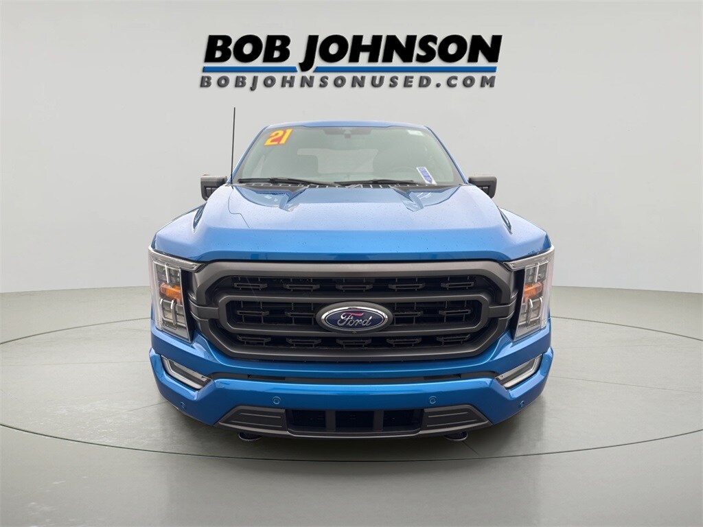 2021 Ford F-150 XLT photo 2