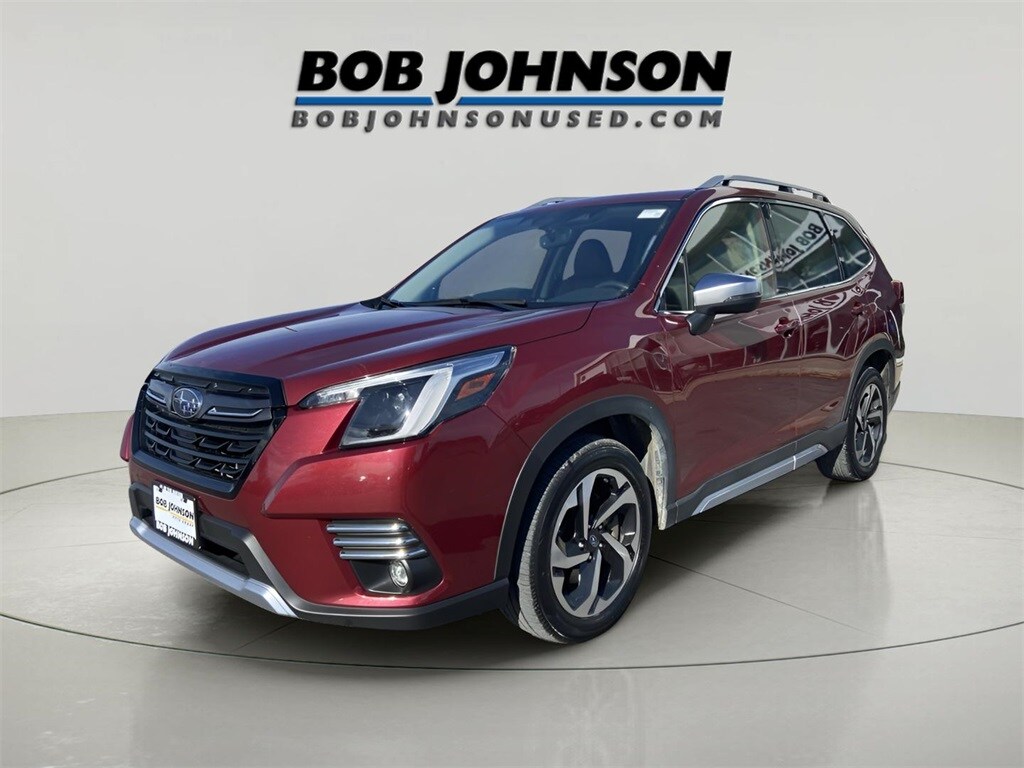 2023 Subaru Forester Touring photo 3